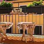 Casa Vittoria Bridge Bed & Breakfast *